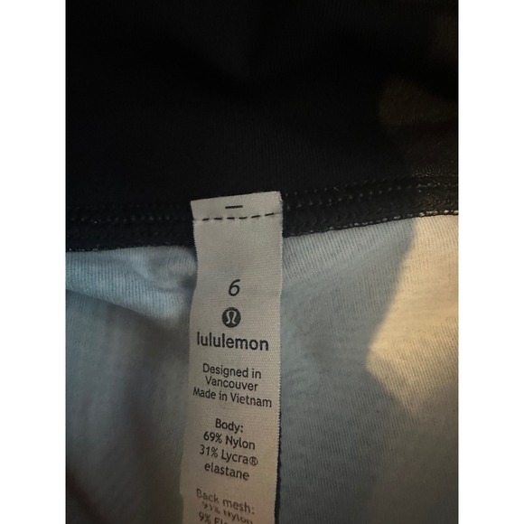 Lululemon Crop Leggings High Rise Black White Patterned Athletic Size 6 - Picture 8 of 11